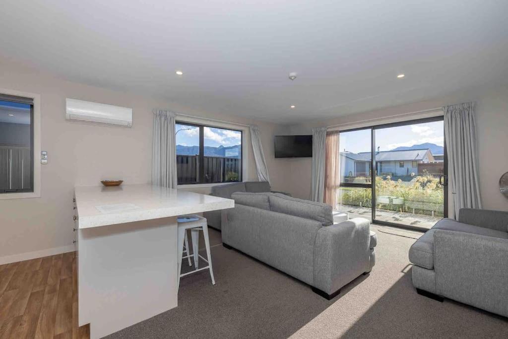 Great Views From New 2 Bedroom Apartment テアナウ エクステリア 写真